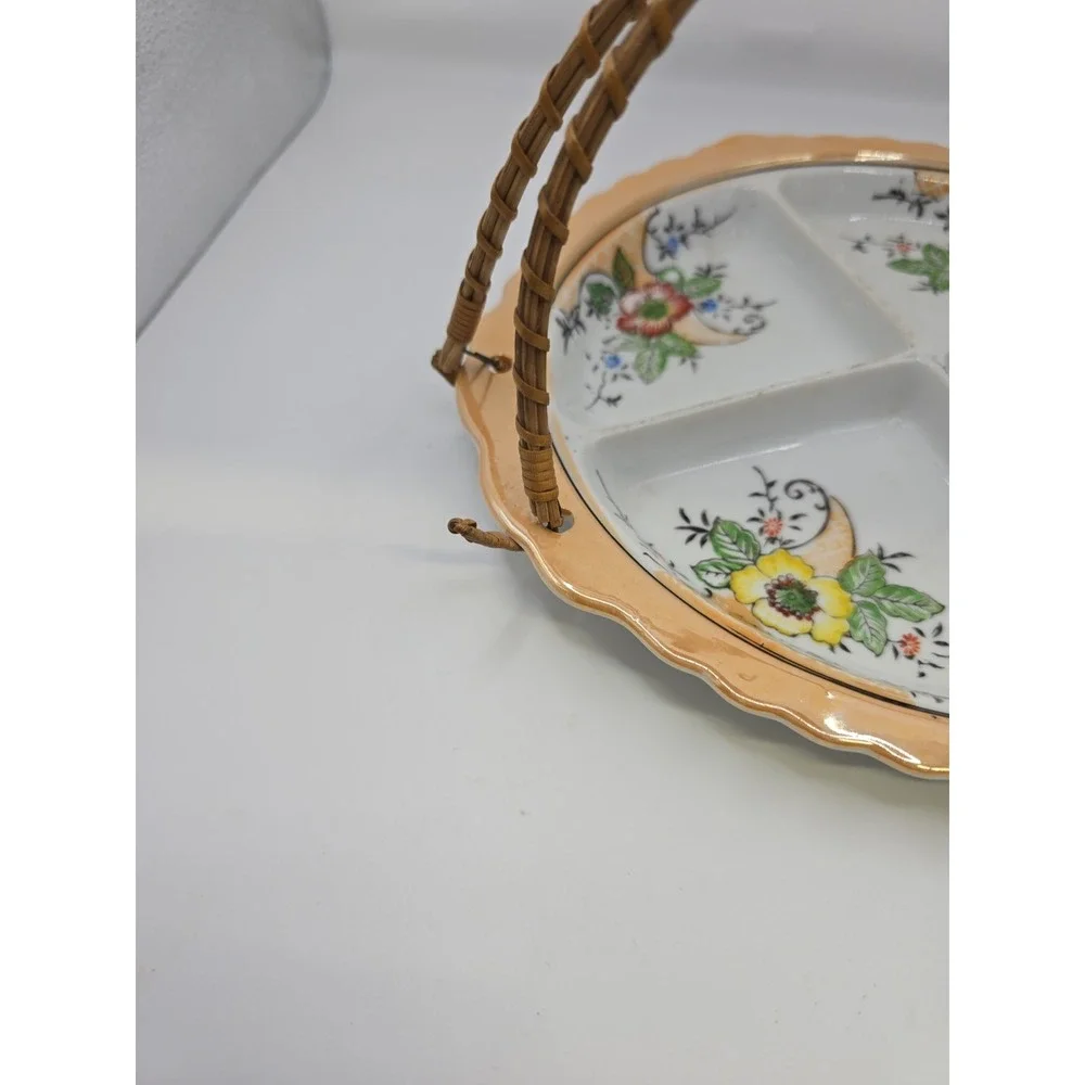 Made in Japan Round 4-Compartment Divided Dish Floral Wicker Handle 10 in